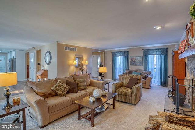 108 BURNING TREE RD, Dover, DE 19904