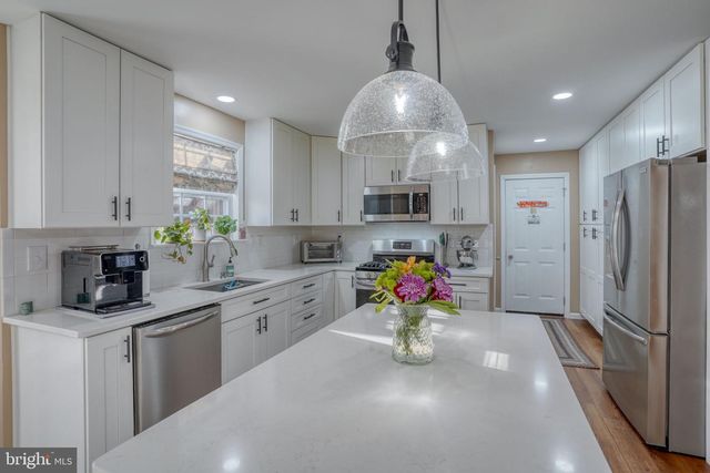 108 BURNING TREE RD, Dover, DE 19904