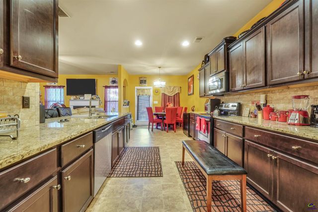 942 Amelia Drive, Byron, GA 31008