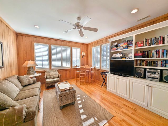 118 Sea Oats Circle, Pawleys Island, SC 29585