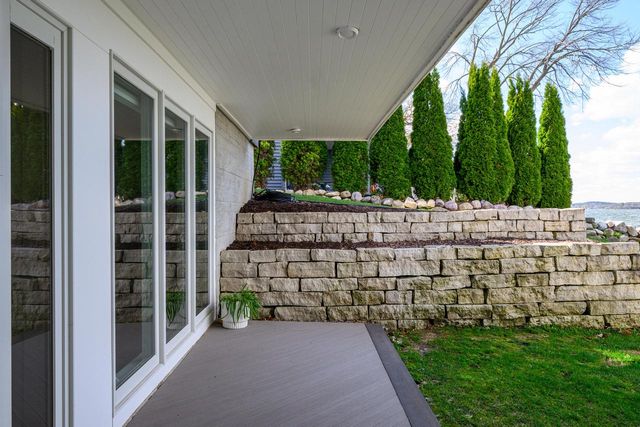 3196 Aalseth LANE, Stoughton, WI 53589