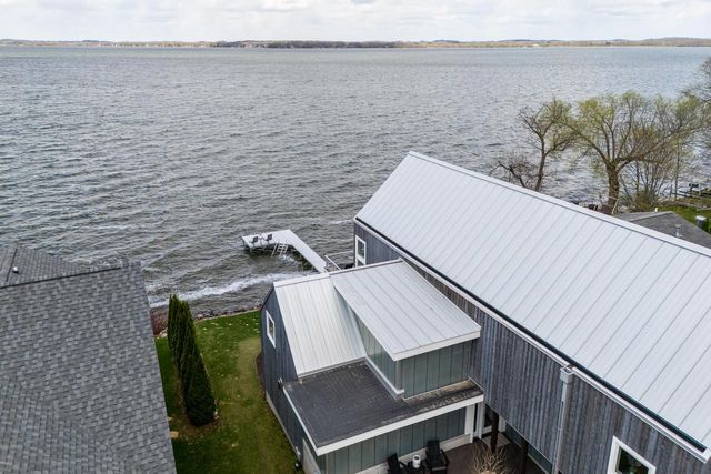 3196 Aalseth LANE, Stoughton, WI 53589