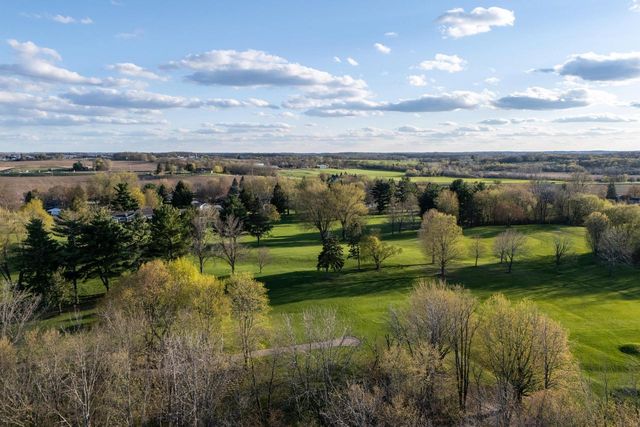 3196 Aalseth LANE, Stoughton, WI 53589