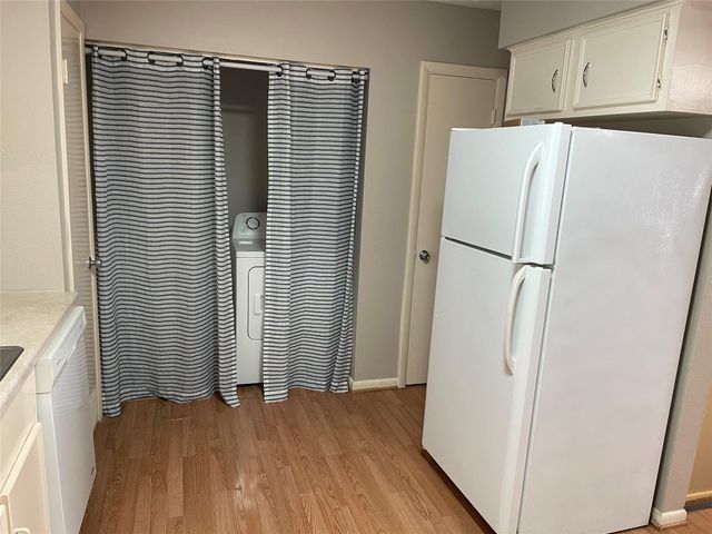 1511 22nd Street 1, Galveston, TX 77550