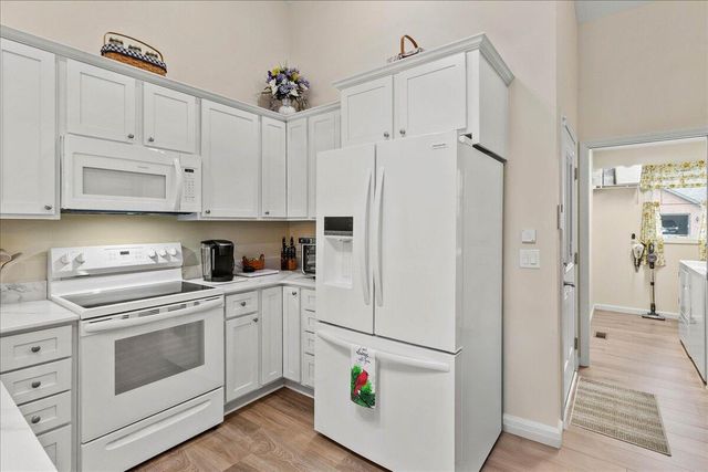 35 Bon Air Bend 35 Bon Air Bend, Urbana, OH 43078