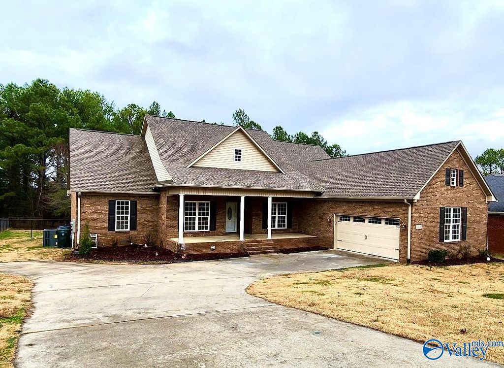 103 North Rim Road, Toney, AL 35773