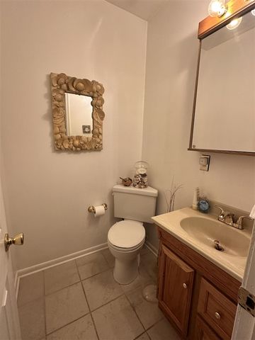 5168 Woodcliff Drive, Flint, MI 48504