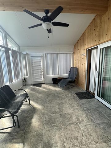 5168 Woodcliff Drive, Flint, MI 48504