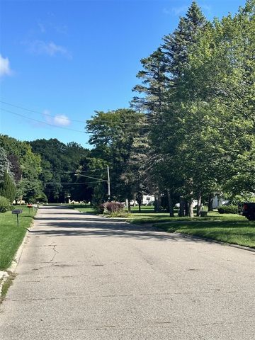 5168 Woodcliff Drive, Flint, MI 48504
