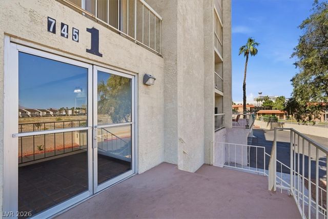 745 North Royal Crest Circle 115, Las Vegas, NV 89169