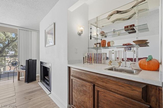 745 North Royal Crest Circle 115, Las Vegas, NV 89169