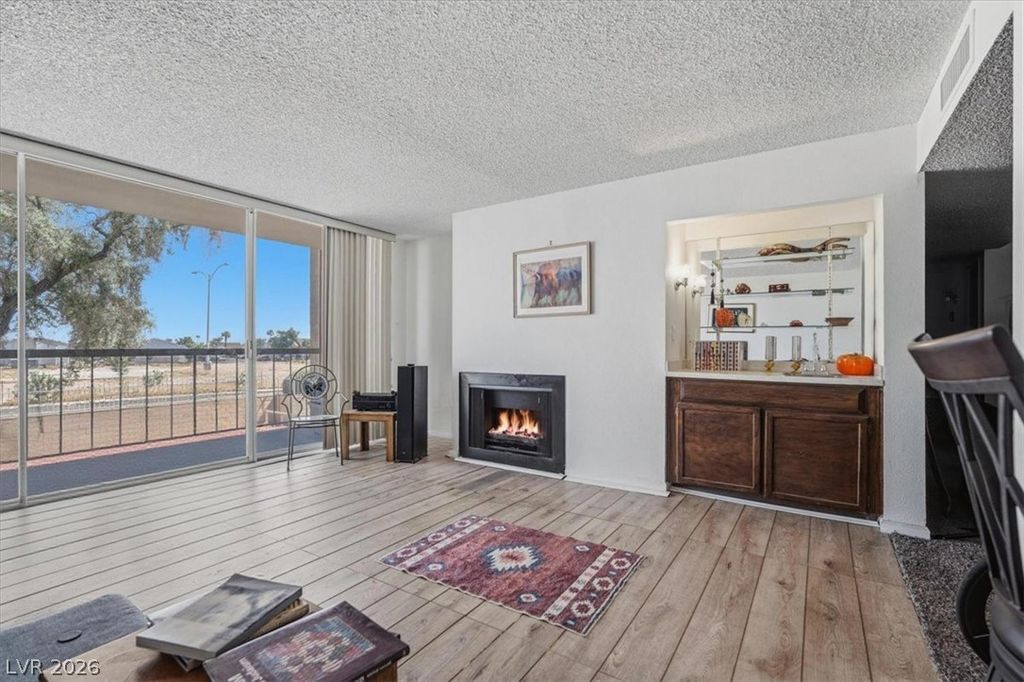 745 North Royal Crest Circle 115, Las Vegas, NV 89169