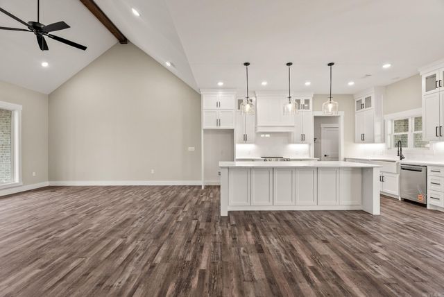 76 Republican Loop, Greenbrier, AR 72058