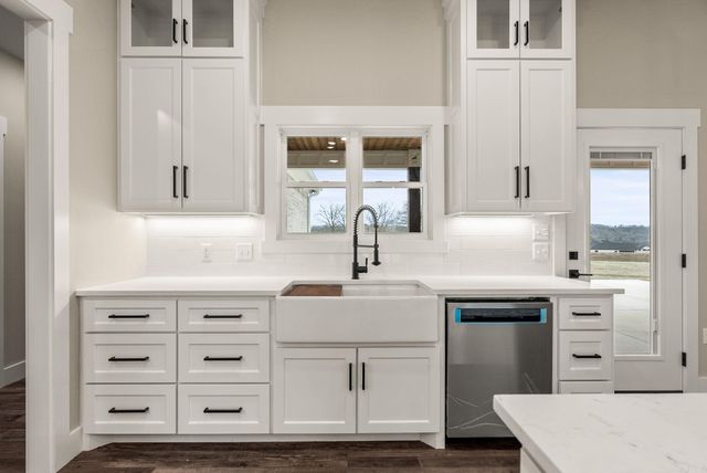 76 Republican Loop, Greenbrier, AR 72058