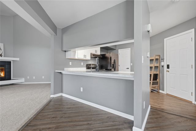 992 22nd Ave, Coralville, IA 52241