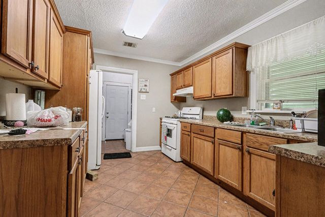 4921 Alamo Drive, Galveston, TX 77551