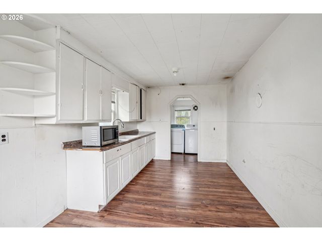 20665 Sw ALEXANDER St, Beaverton, OR 97003