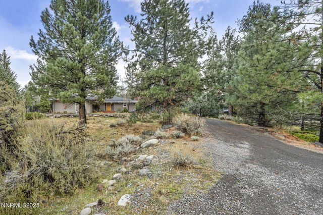 568 Crystal Park Road, Verdi, NV 89439