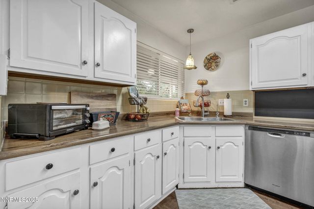 568 Crystal Park Road, Verdi, NV 89439