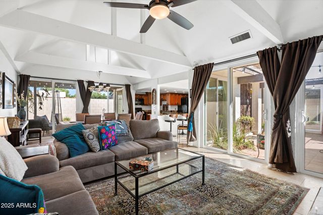 7005 N BARBADOS Place, Phoenix, AZ 85021