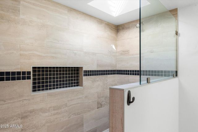 7005 N BARBADOS Place, Phoenix, AZ 85021