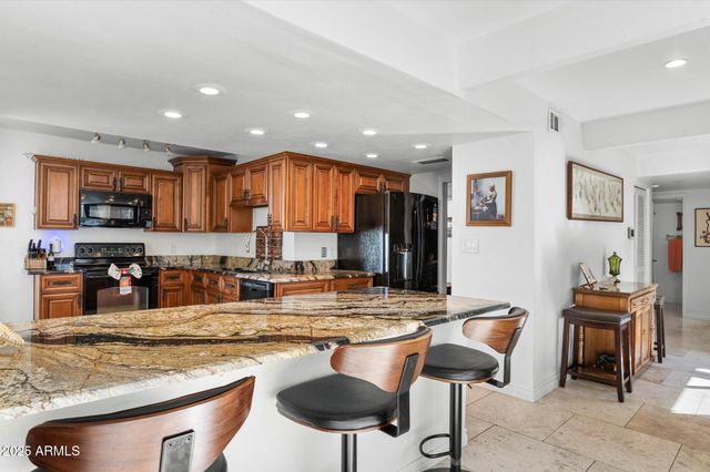 7005 N BARBADOS Place, Phoenix, AZ 85021