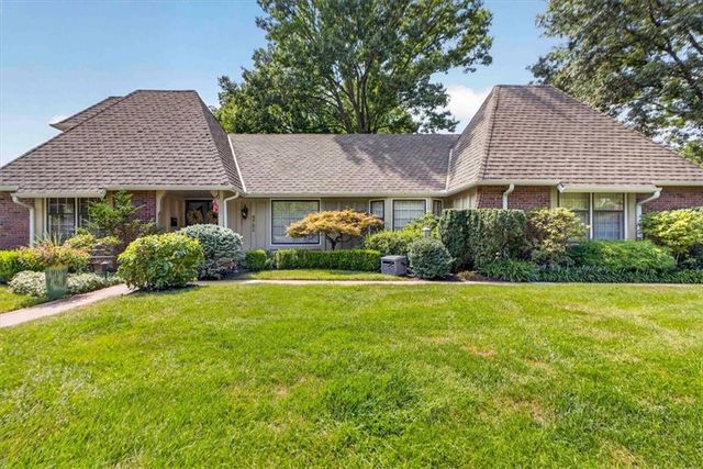 9722 Briar Street, Overland Park, KS 66207
