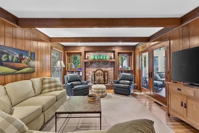 9722 Briar Street, Overland Park, KS 66207