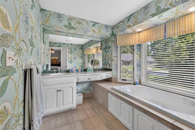 9722 Briar Street, Overland Park, KS 66207