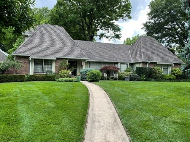 9722 Briar Street, Overland Park, KS 66207