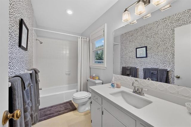 9722 Briar Street, Overland Park, KS 66207