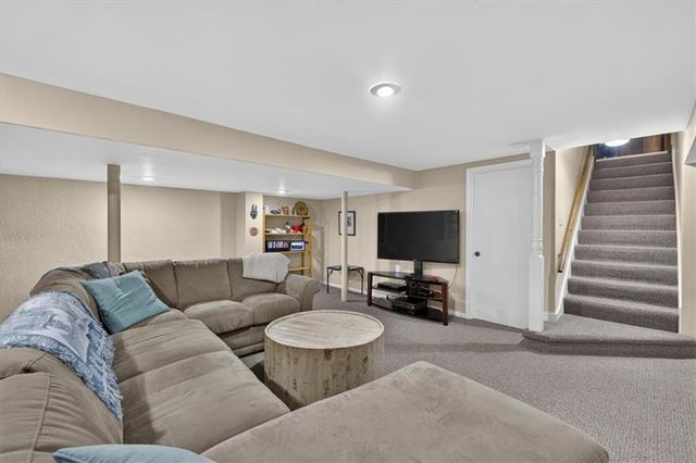 9722 Briar Street, Overland Park, KS 66207