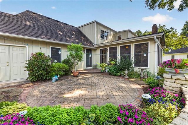9722 Briar Street, Overland Park, KS 66207