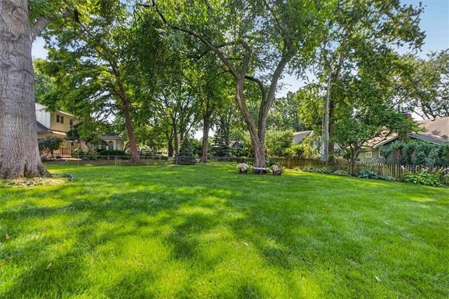 9722 Briar Street, Overland Park, KS 66207