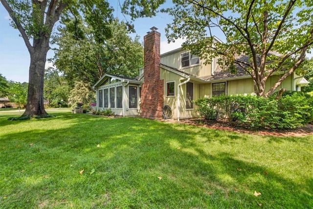 9722 Briar Street, Overland Park, KS 66207