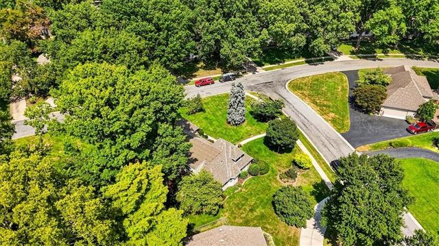9722 Briar Street, Overland Park, KS 66207