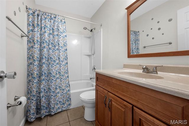 10640 Carroll Wood Way, St Louis, MO 63128