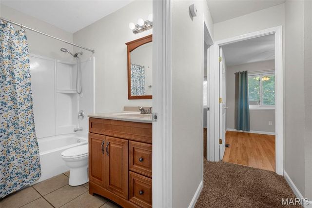 10640 Carroll Wood Way, St Louis, MO 63128