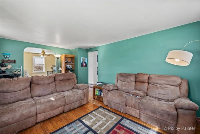 3430 Calwagner Street, Franklin Park, IL 60131