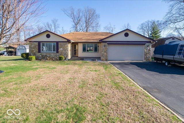 1647 S Plateau Circle, Martinsville, IN 46151