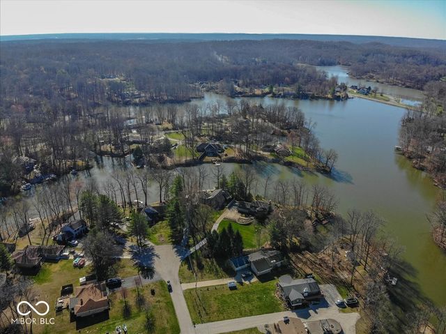 1647 S Plateau Circle, Martinsville, IN 46151