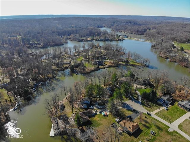 1647 S Plateau Circle, Martinsville, IN 46151