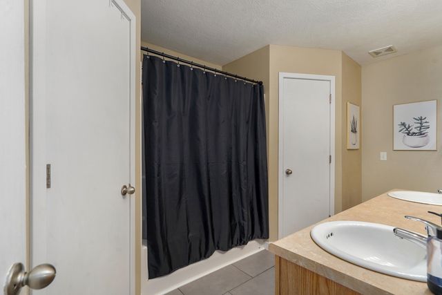 548 E Whitethorn Drive, Republic, MO 65738
