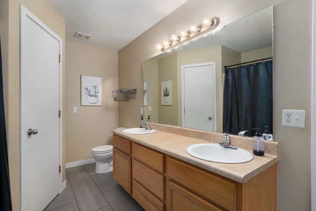 548 E Whitethorn Drive, Republic, MO 65738