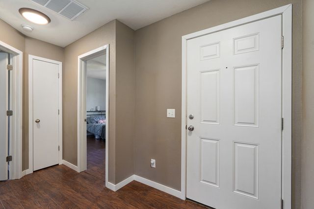548 E Whitethorn Drive, Republic, MO 65738