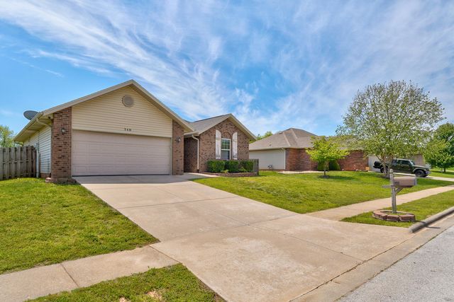 548 E Whitethorn Drive, Republic, MO 65738