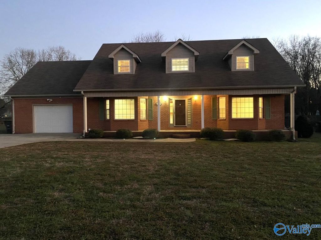 153 County Road 599, Moulton, AL 35650