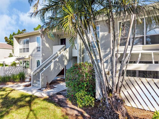 617 WINDRUSH BAY DRIVE 617, Tarpon Springs, FL 34689
