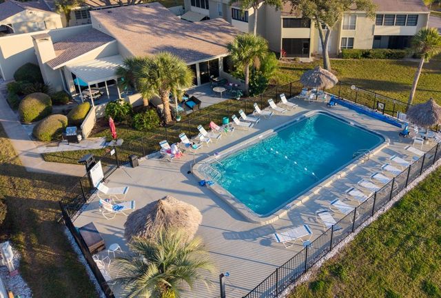 617 WINDRUSH BAY DRIVE 617, Tarpon Springs, FL 34689