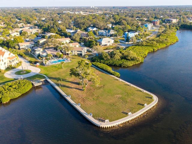 617 WINDRUSH BAY DRIVE 617, Tarpon Springs, FL 34689